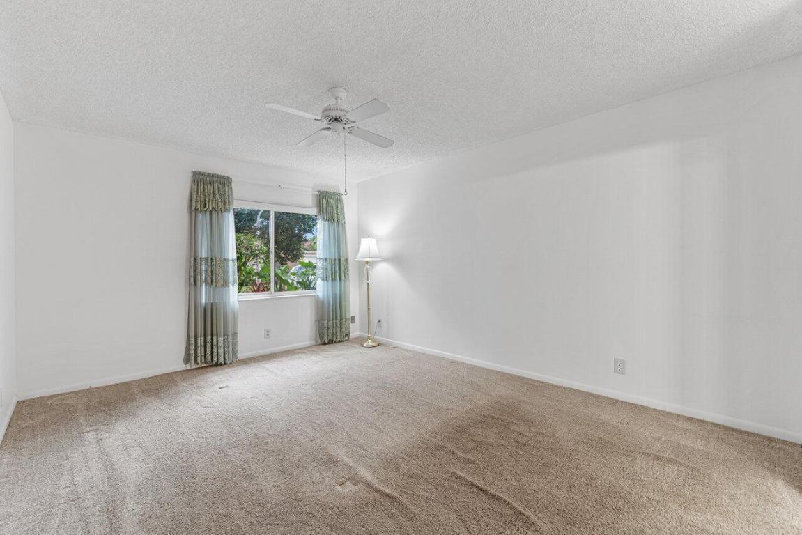 WHISPER WALK - Residential