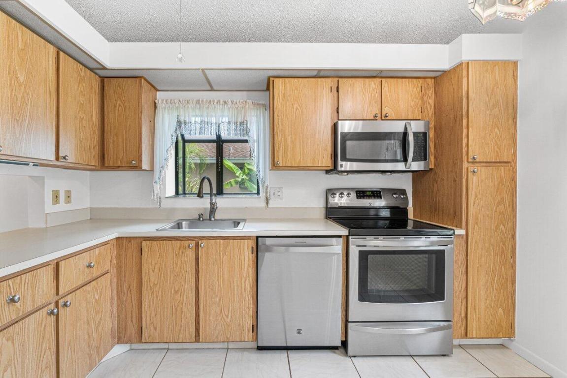 WHISPER WALK - Residential