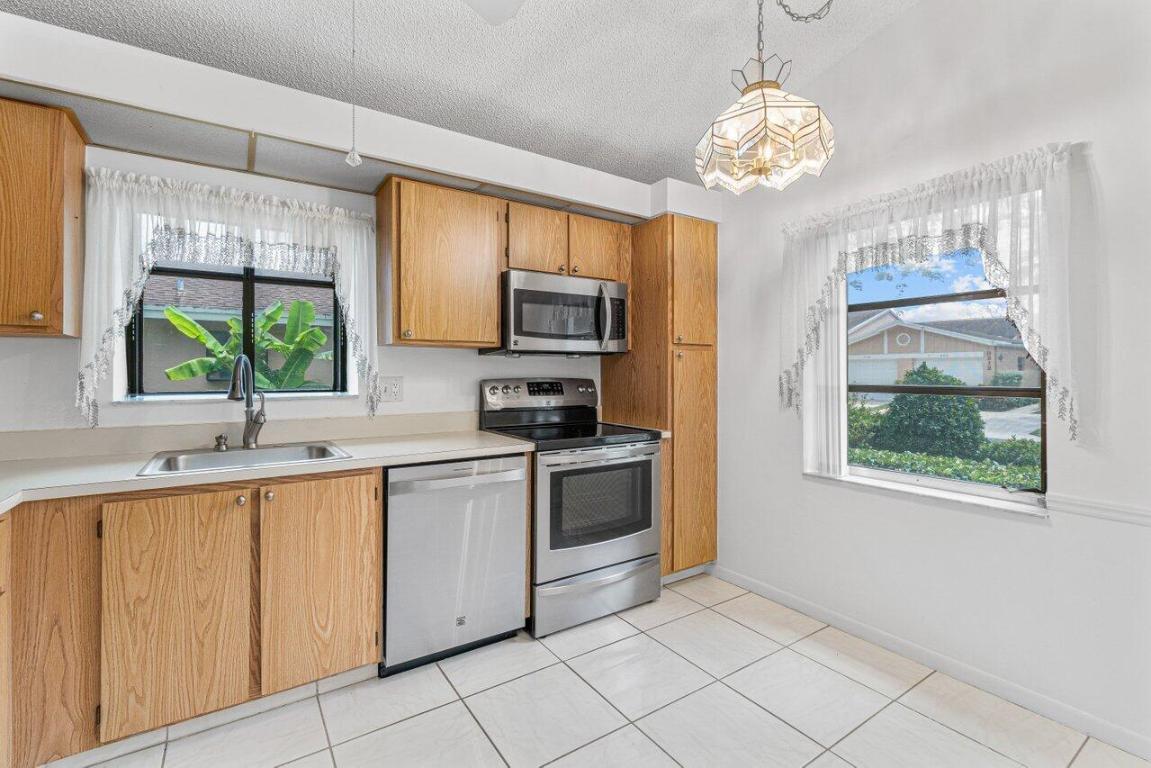 WHISPER WALK - Residential