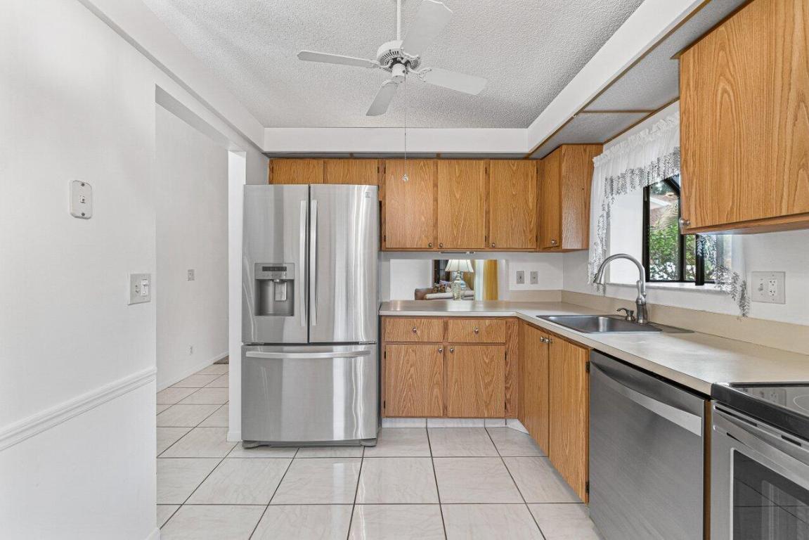 WHISPER WALK - Residential