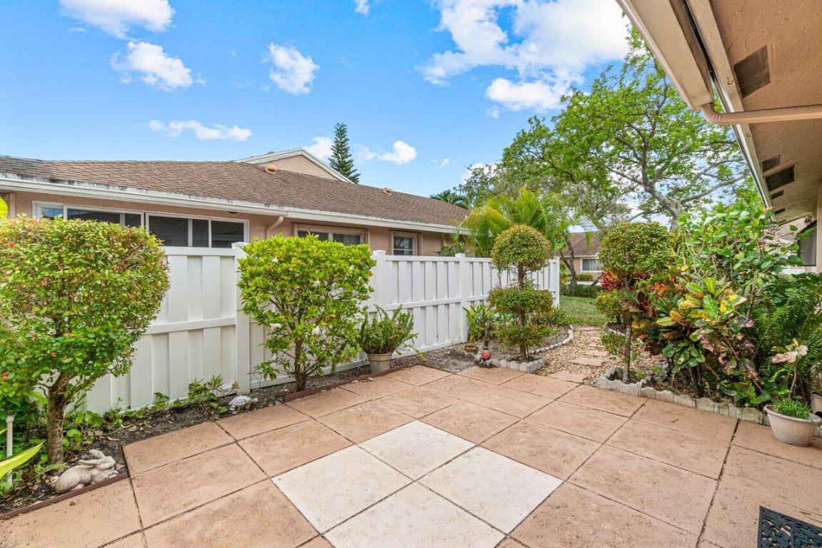 WHISPER WALK - Residential