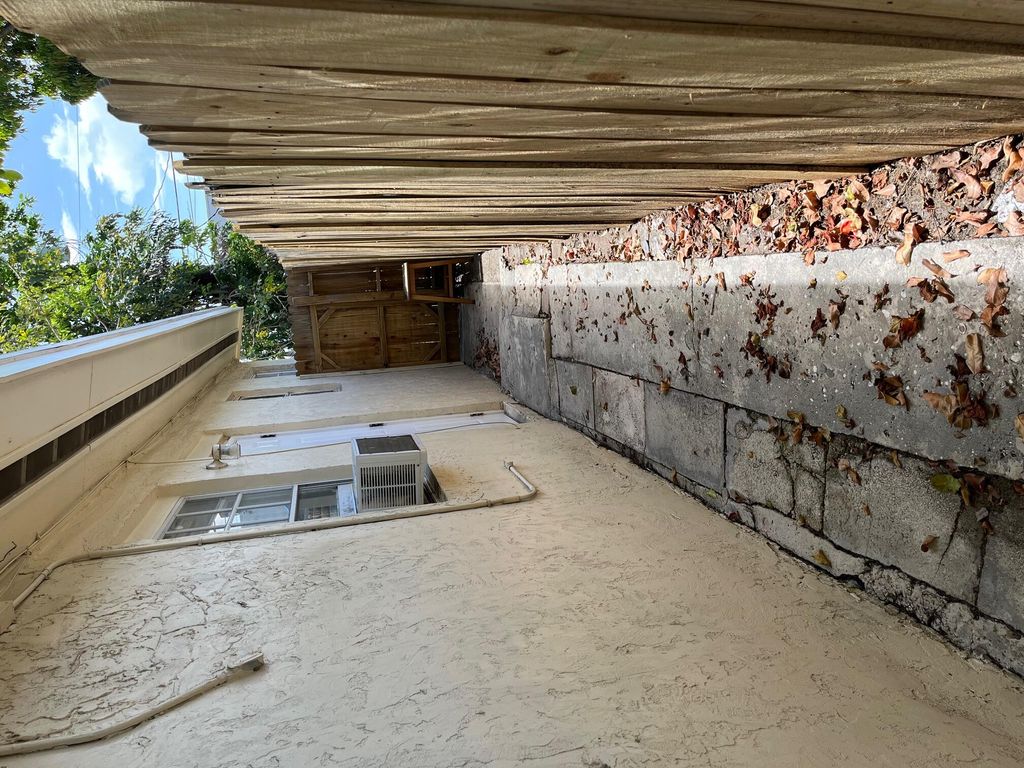 Photo of 1025 N H Street, Lake Worth Beach, FL 33460 (MLS # B26001250)