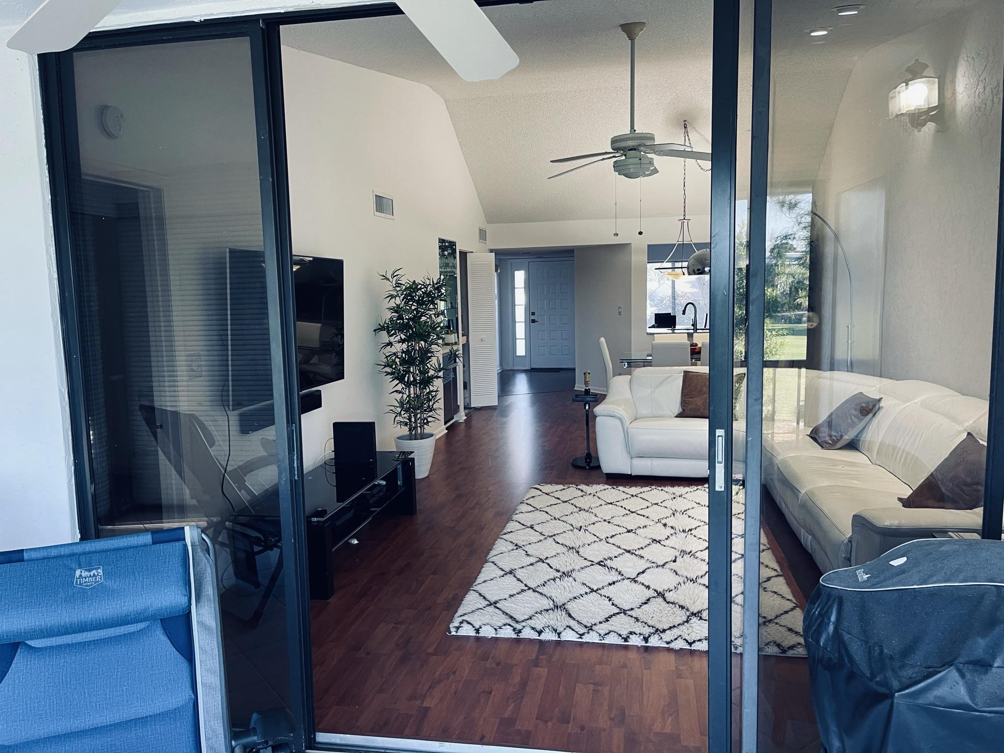 GLENEAGLES CONDO I - Residential Lease