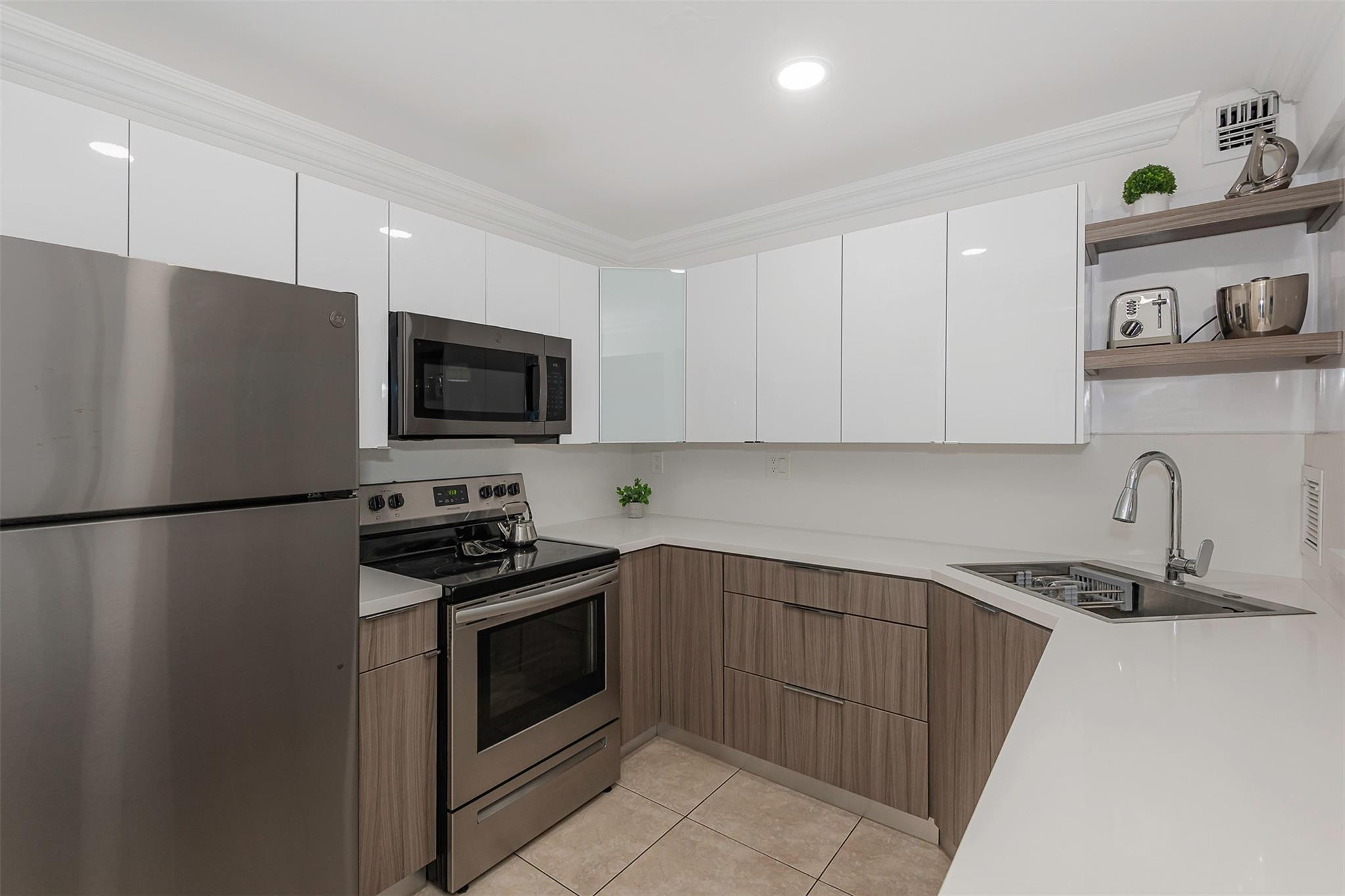 Parker Tower Condo - Residential Lease