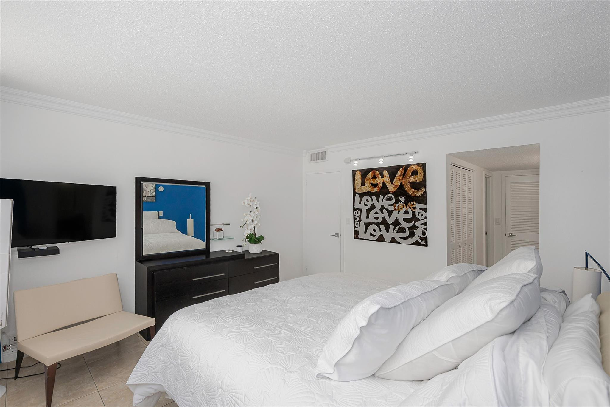 Parker Tower Condo - Residential Lease