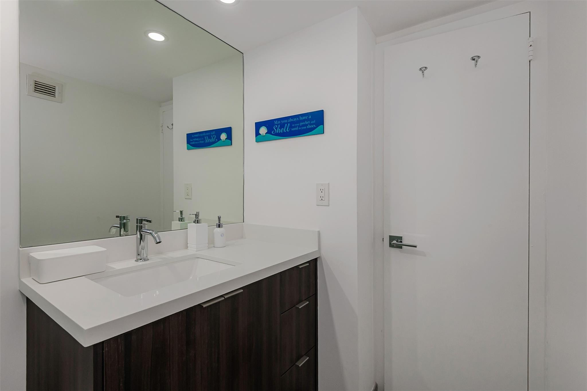 Parker Tower Condo - Residential Lease