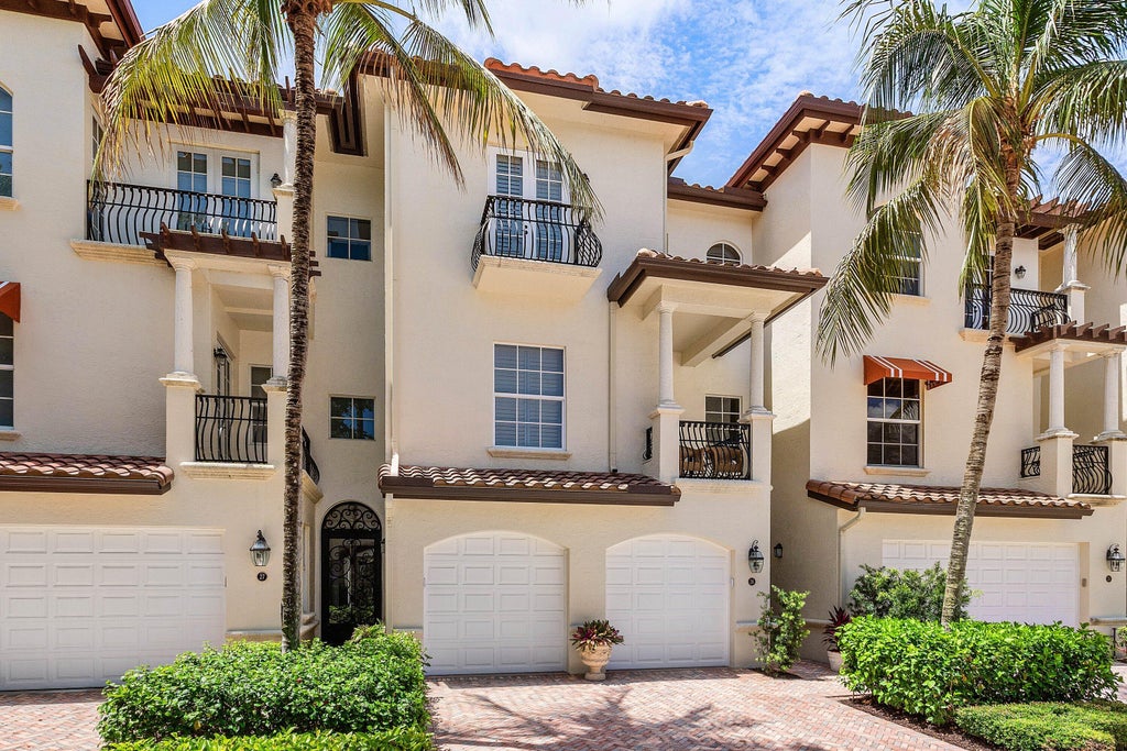 Photo of 26 Marina Gardens Drive, Palm Beach Gardens, FL 33410 (MLS # B26041066)