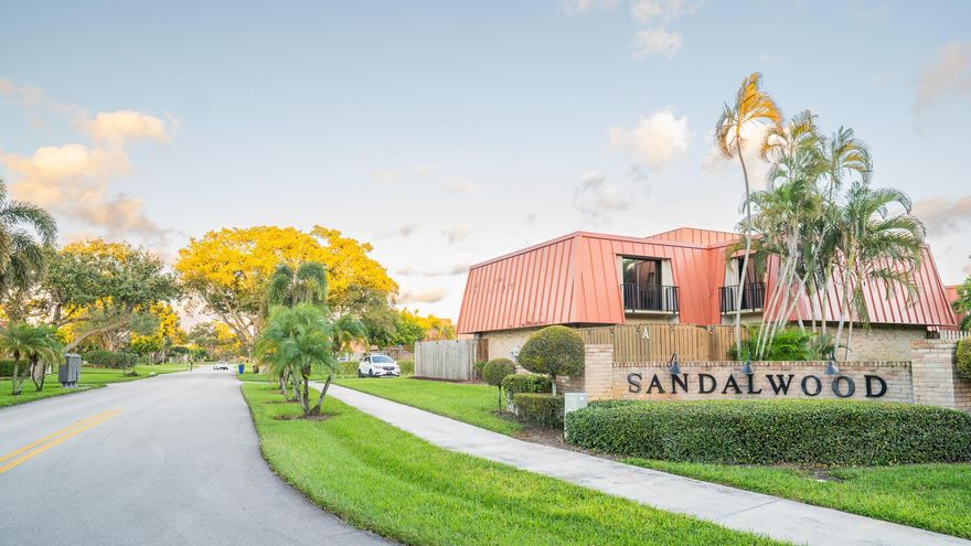 Charming 2-bed, 2-bath townhome in the sought-after Gardens East community of Palm Beach Gardens. Enjoy an ideal location near PGA National, multiple championship golf courses, and great shopping and dining. Live minutes from the beach, City parks, and top-rated schools.This home features a bright open layout, modern finishes, and outdoor space perfect for relaxing or entertaining. All within a serene, well-maintained community.Schedule your private showing today and see for yourself why life in Palm Beach Gardens is second to none!