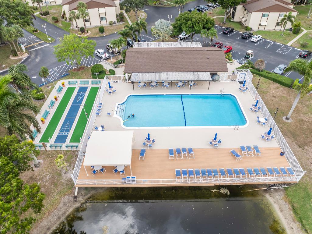 PINE RIDGE SOUTH I CONDO - Residential Lease