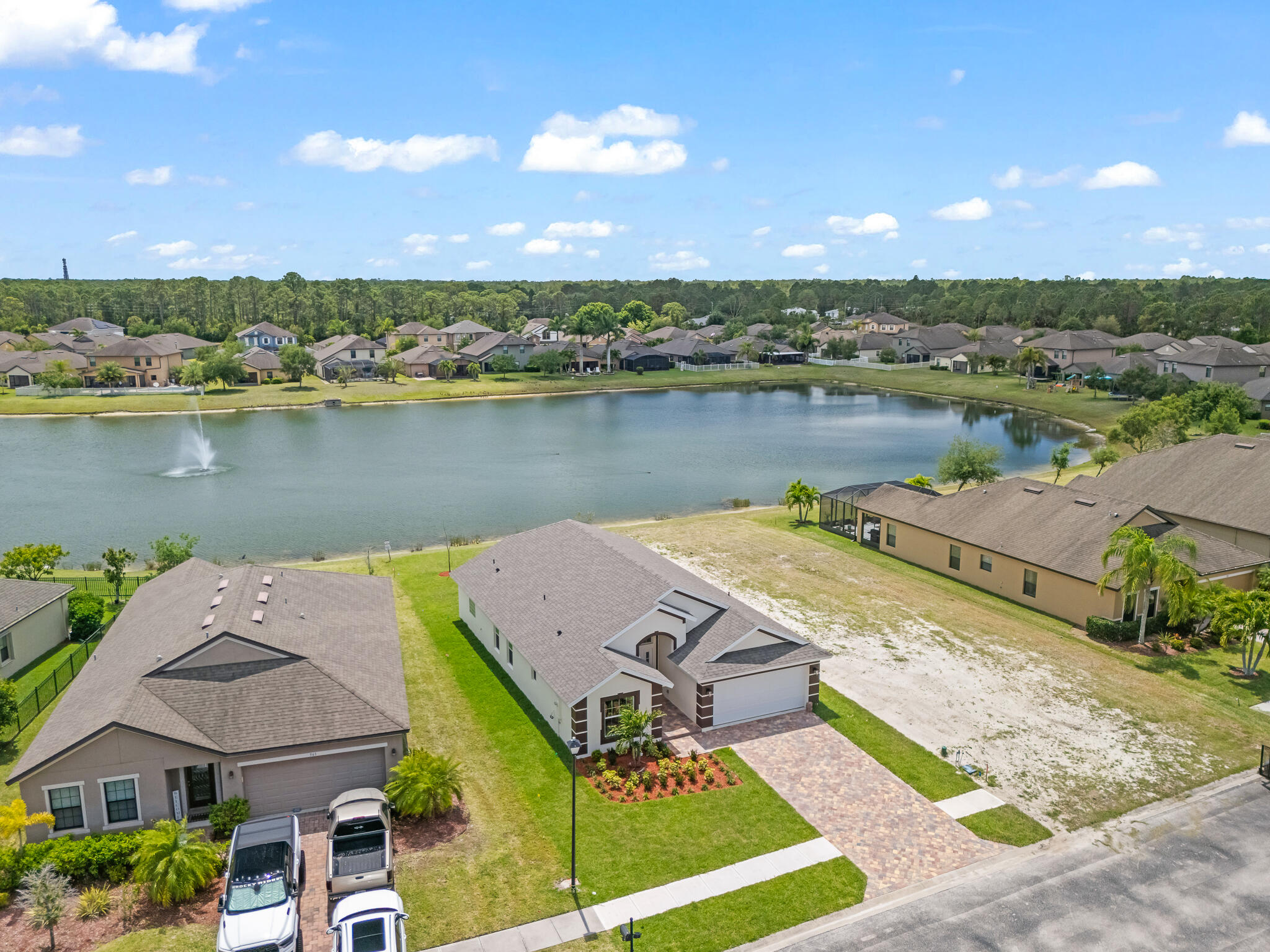 AMBERWOOD AT BAYSIDE LAKES - Residential