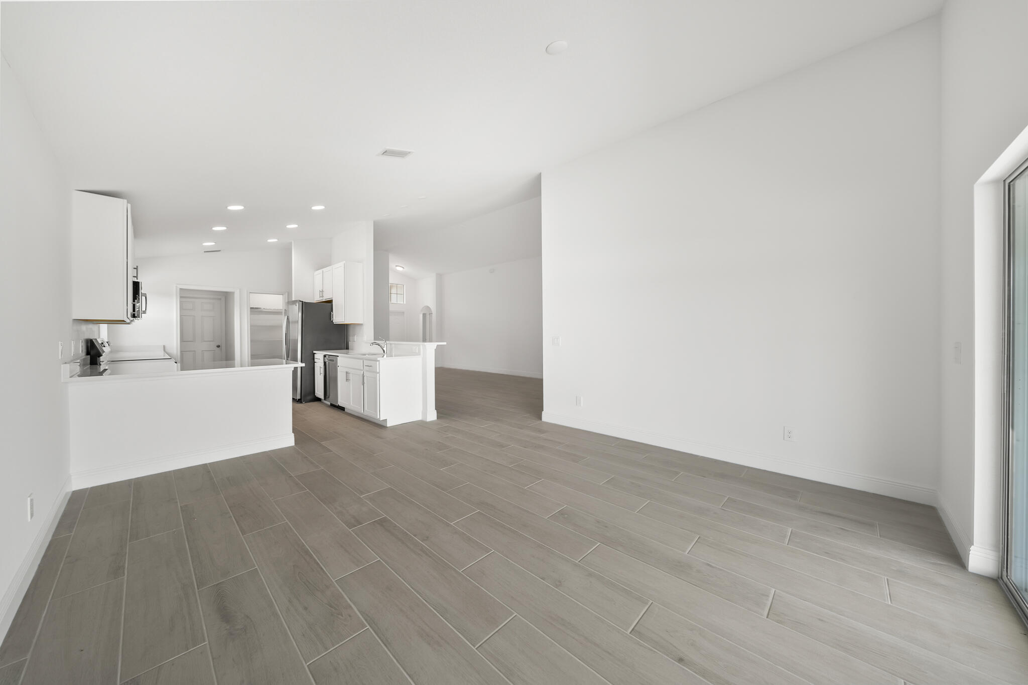 AMBERWOOD AT BAYSIDE LAKES - Residential