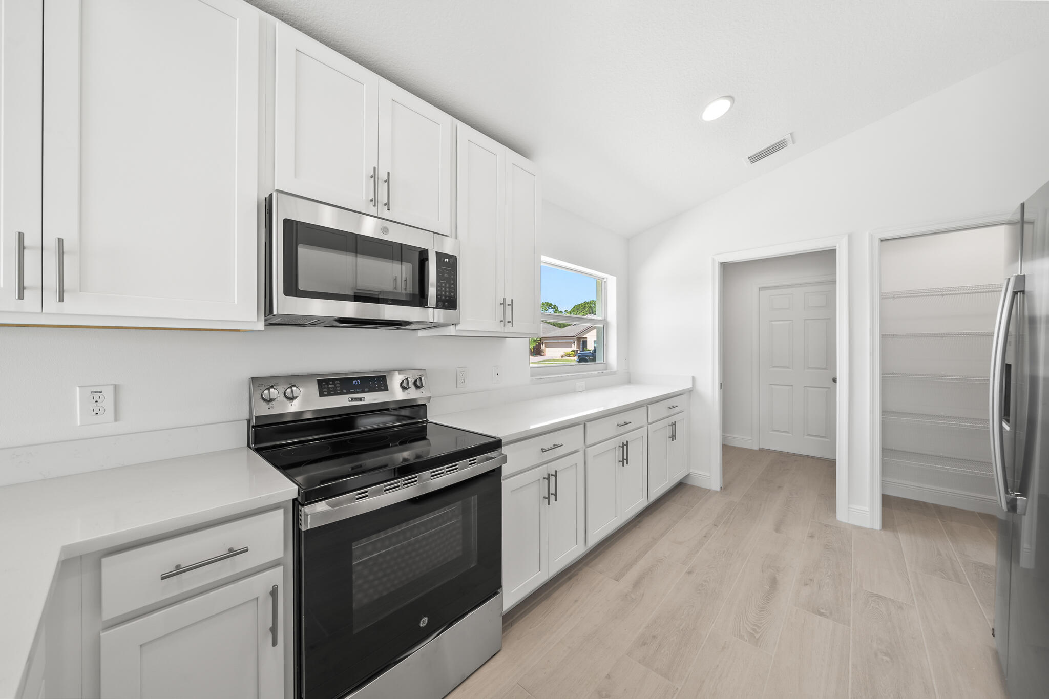 AMBERWOOD AT BAYSIDE LAKES - Residential