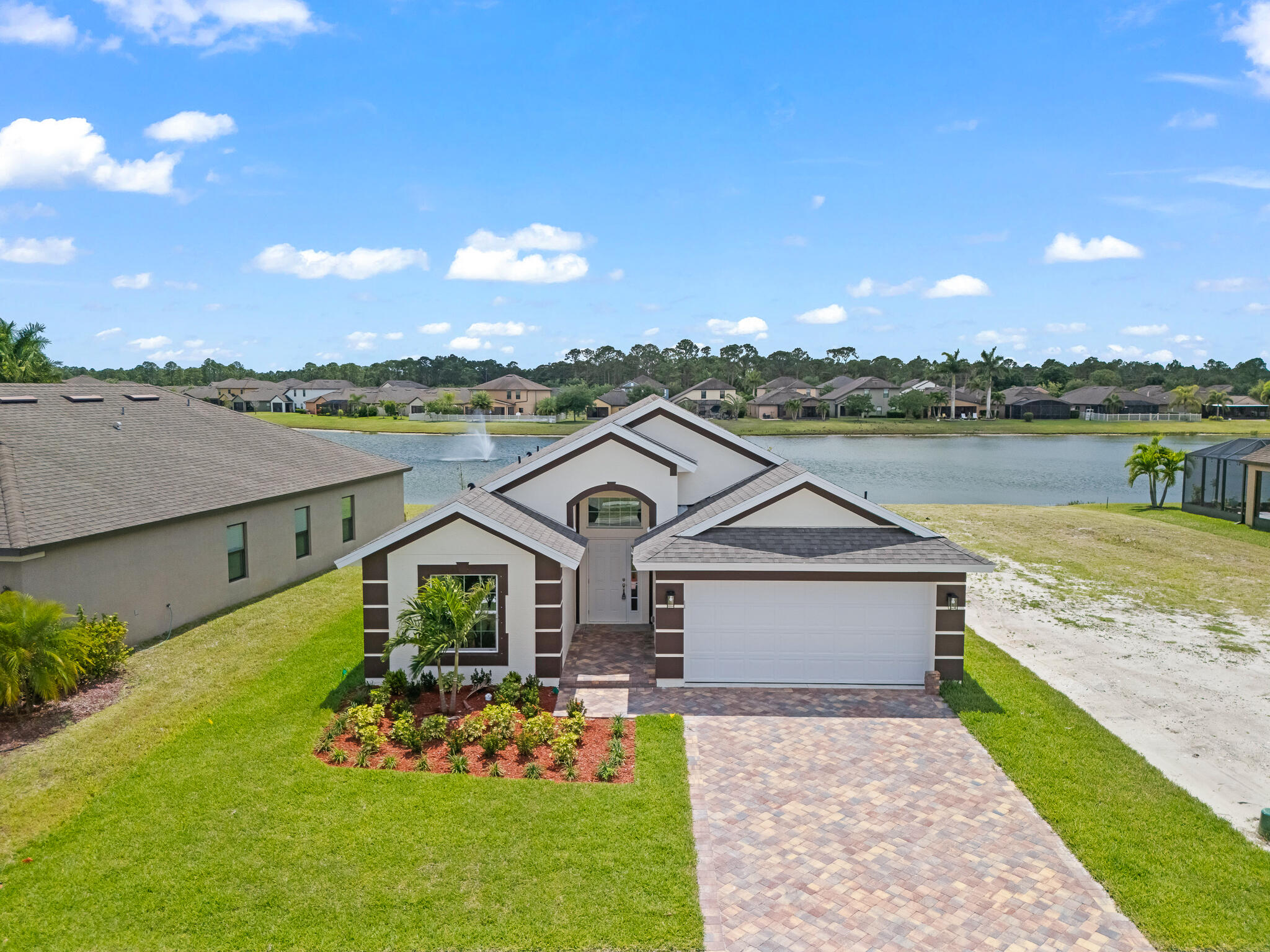 AMBERWOOD AT BAYSIDE LAKES - Residential