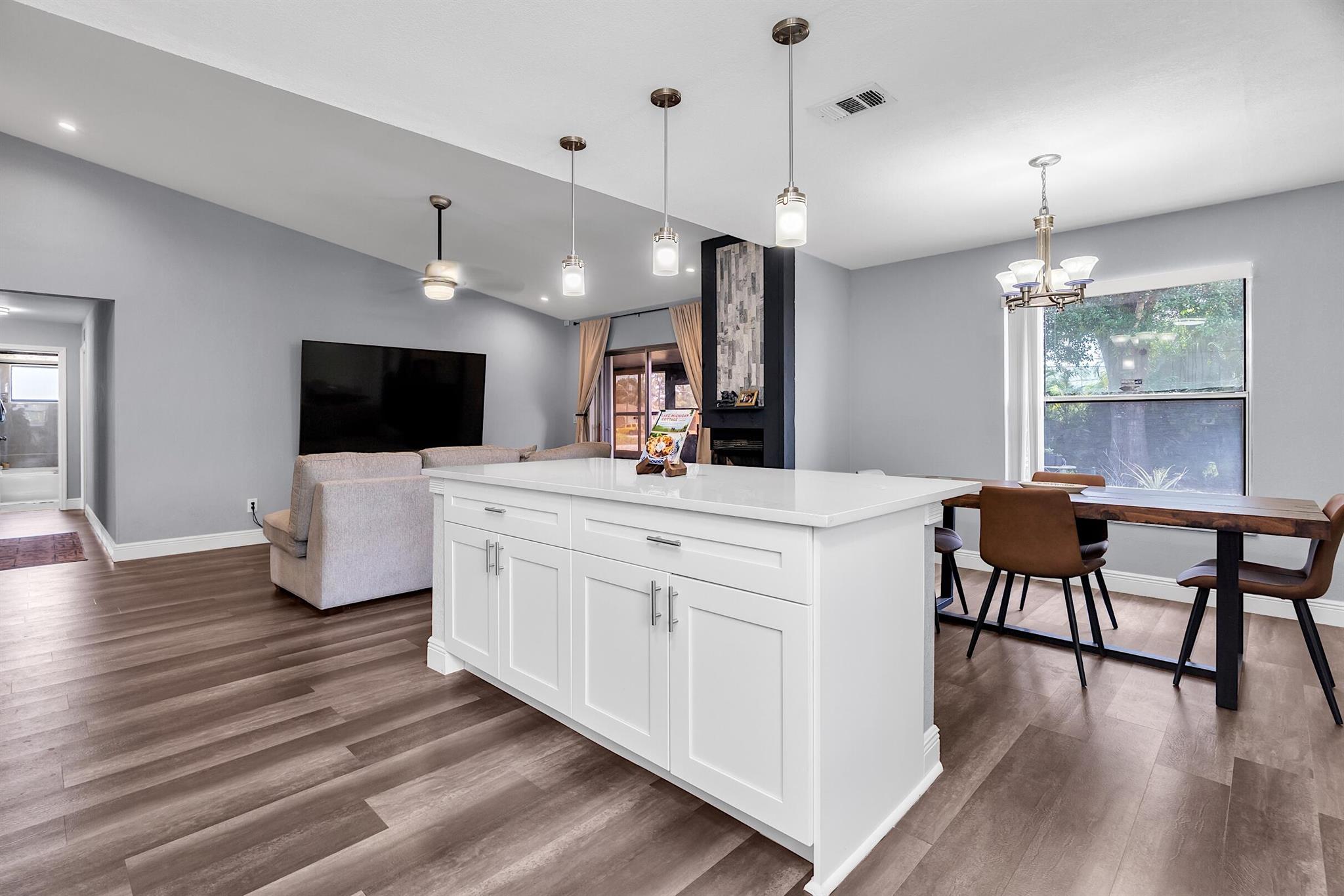 398 SE Husted Terrace