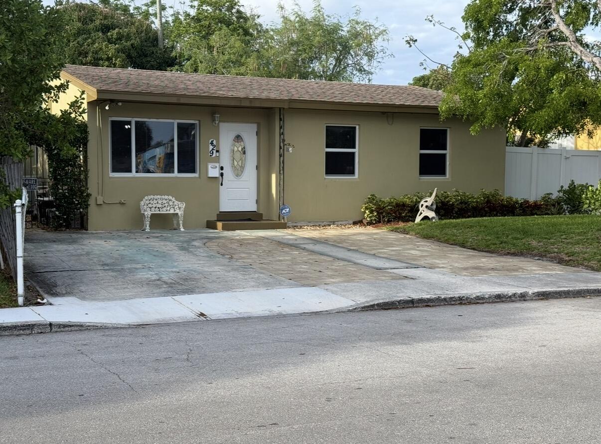 WOODLAWN - Residential