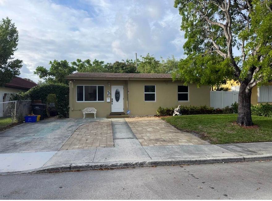 More Photos coming soon!Welcome to your private home in West Palm Beach! This stunning residence offers a beach-style lifestyle,complete with a natural backyard setting that makes every day feel like a vacation.The cozy interior is ready for you to create lasting memories with your family.The kitchen comes fully equipped with stainless steel appliances. Furthermore, thanks to its easy access to major highways and local attractions, everything West Palm Beach has to offer is right at your fingertips. With a prime location just minutes from the City Place, the Convention Center, and the beaches, and situated just a few blocks from the Intracoastal Waterway—this home offers the perfect blend of privacy and convenience. Schedule a viewing today and say "Welcome Home!"Don't miss out!