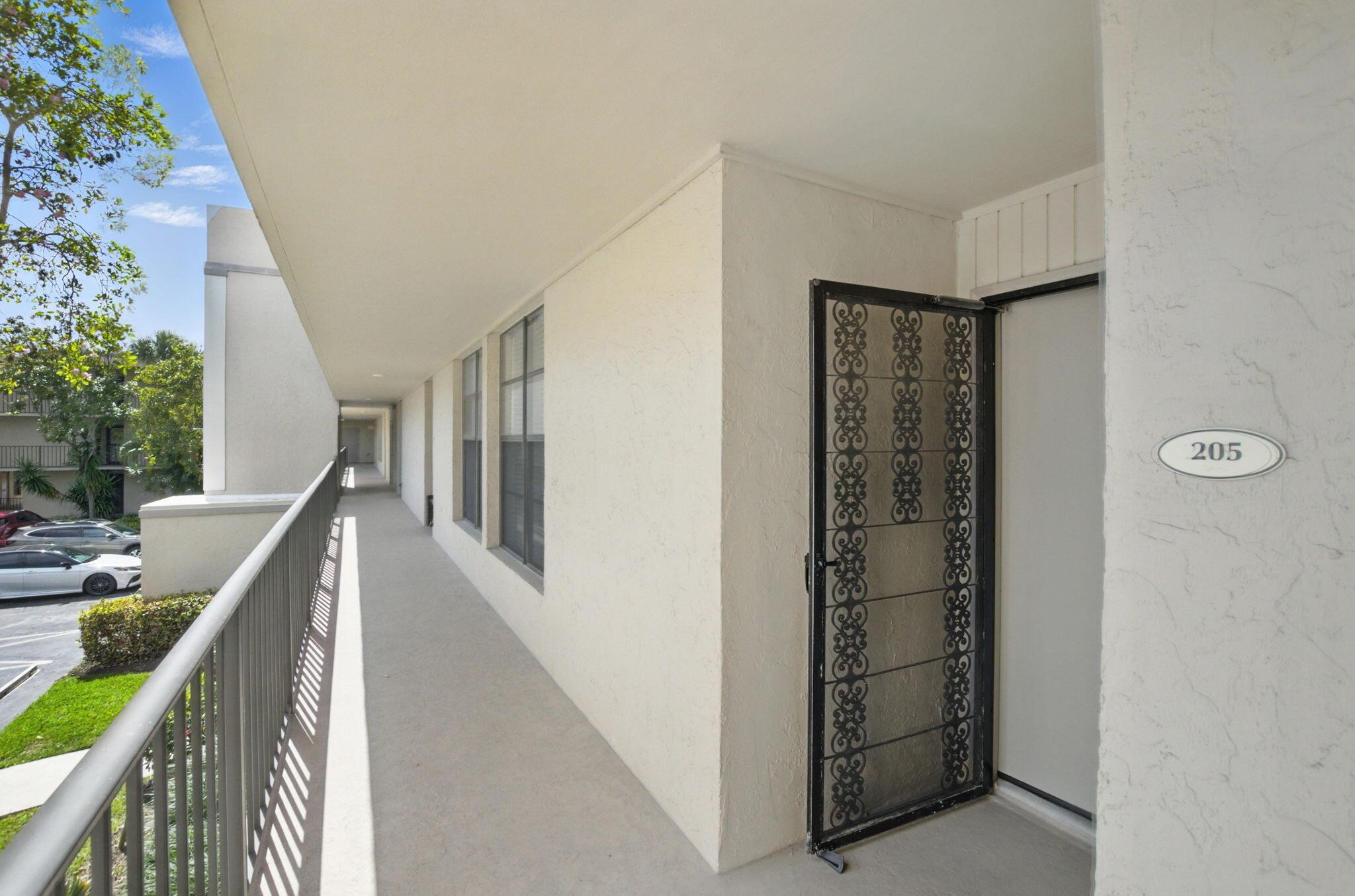 2 Royal Palm Way 205