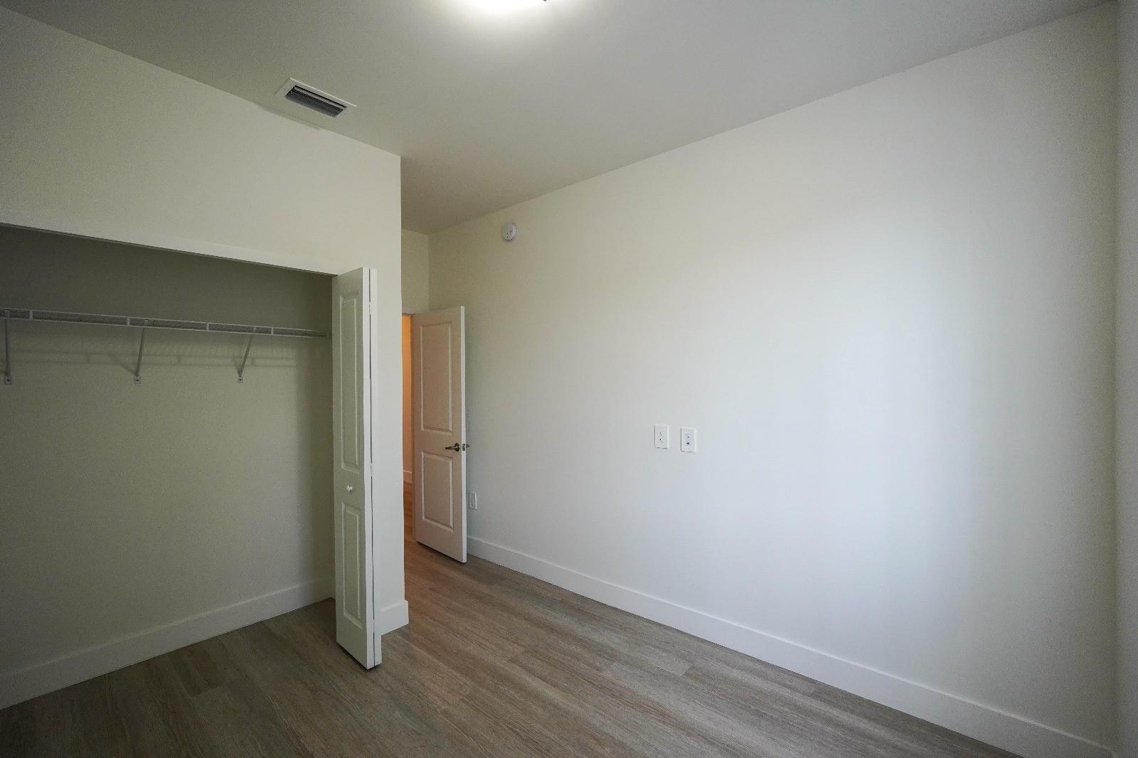 Century Pk Square - Residential Lease