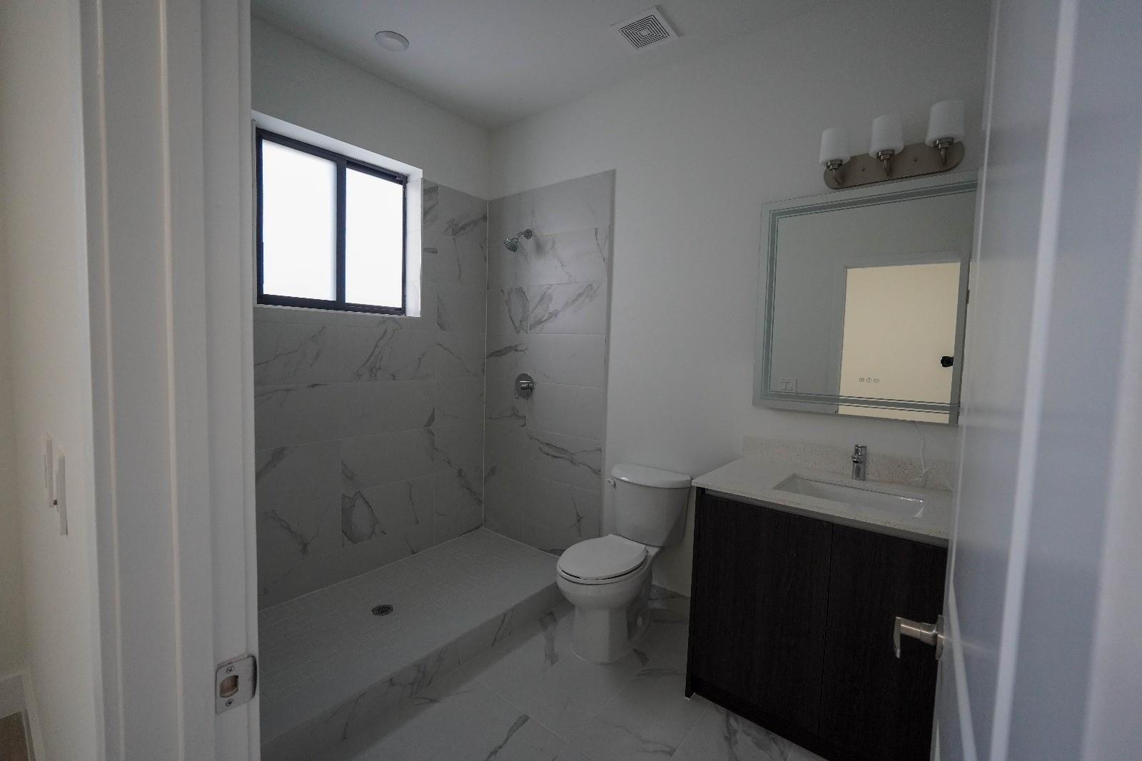 Century Pk Square - Residential Lease