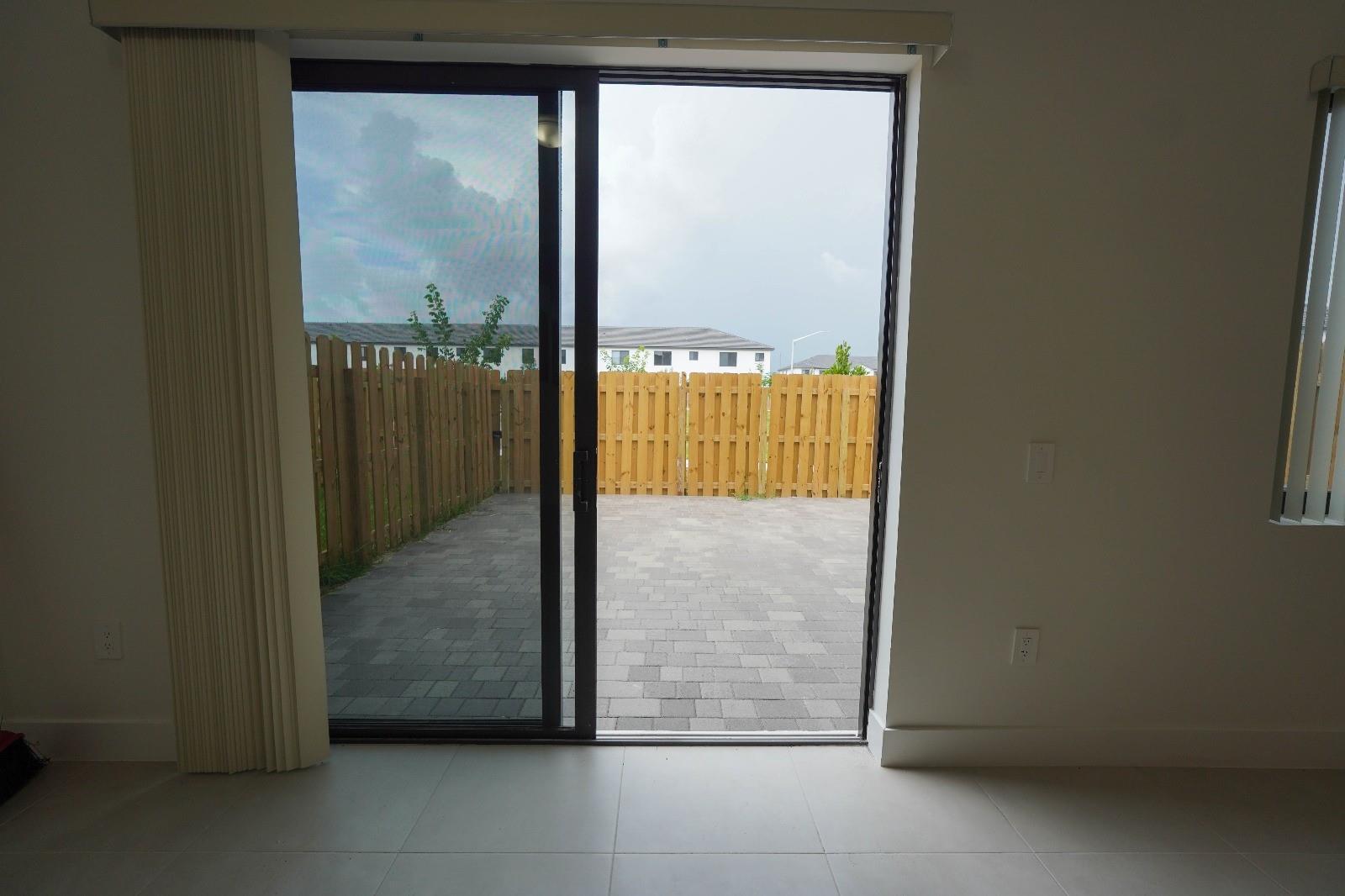 Century Pk Square - Residential Lease