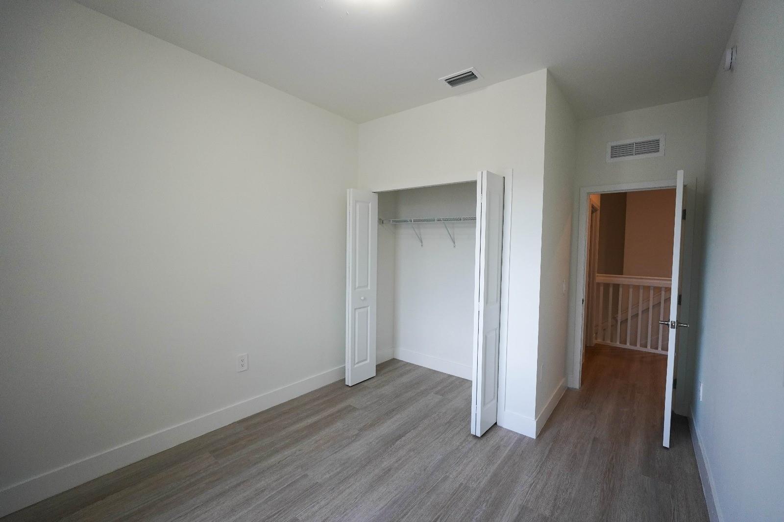 Century Pk Square - Residential Lease