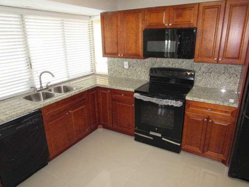 Photo of 7905 Fairway Boulevard, Miramar, FL 33023 (MLS # F10545235)