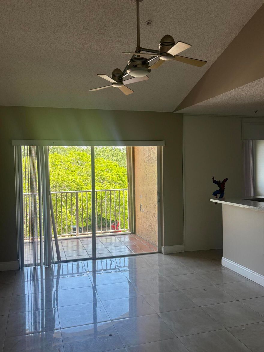 Beautiful 1 Bedroom 1 Bathroom apartment located in the heart of Coconut Creek. Has tiles flooring, Stainless steel appliances. Washer and dryer stackable on property. Ceiling fans with remotes in bedroom and living room. Master bedroom is spacious with two closets one is full sized walk in closet. Location nearby Monarch high school and within walking distance of the Prominade. Prefer of 640 credit score but can be worked with. Available on May 15th, 2026