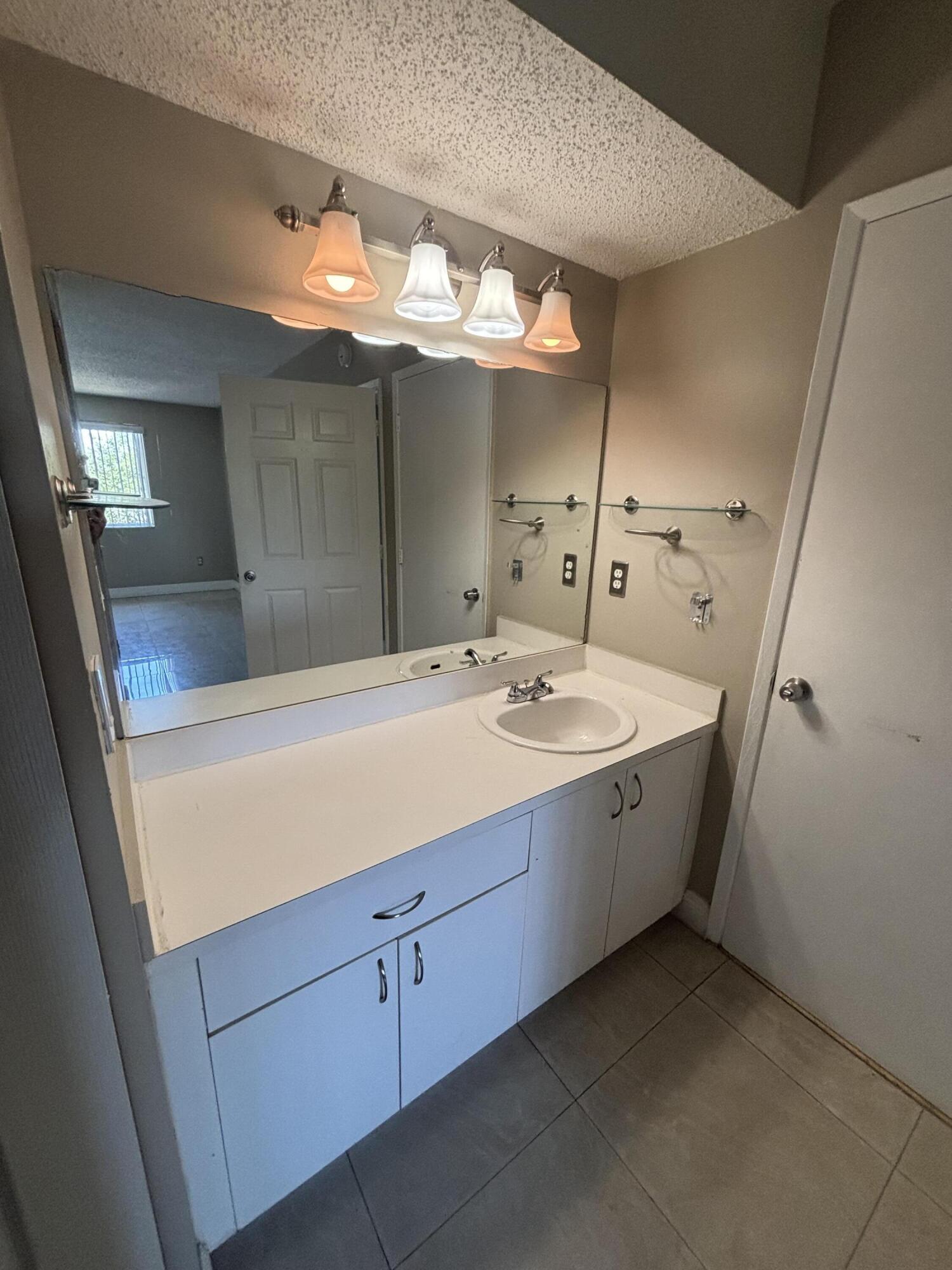RIVIERA PALMS CONDO - Residential Lease