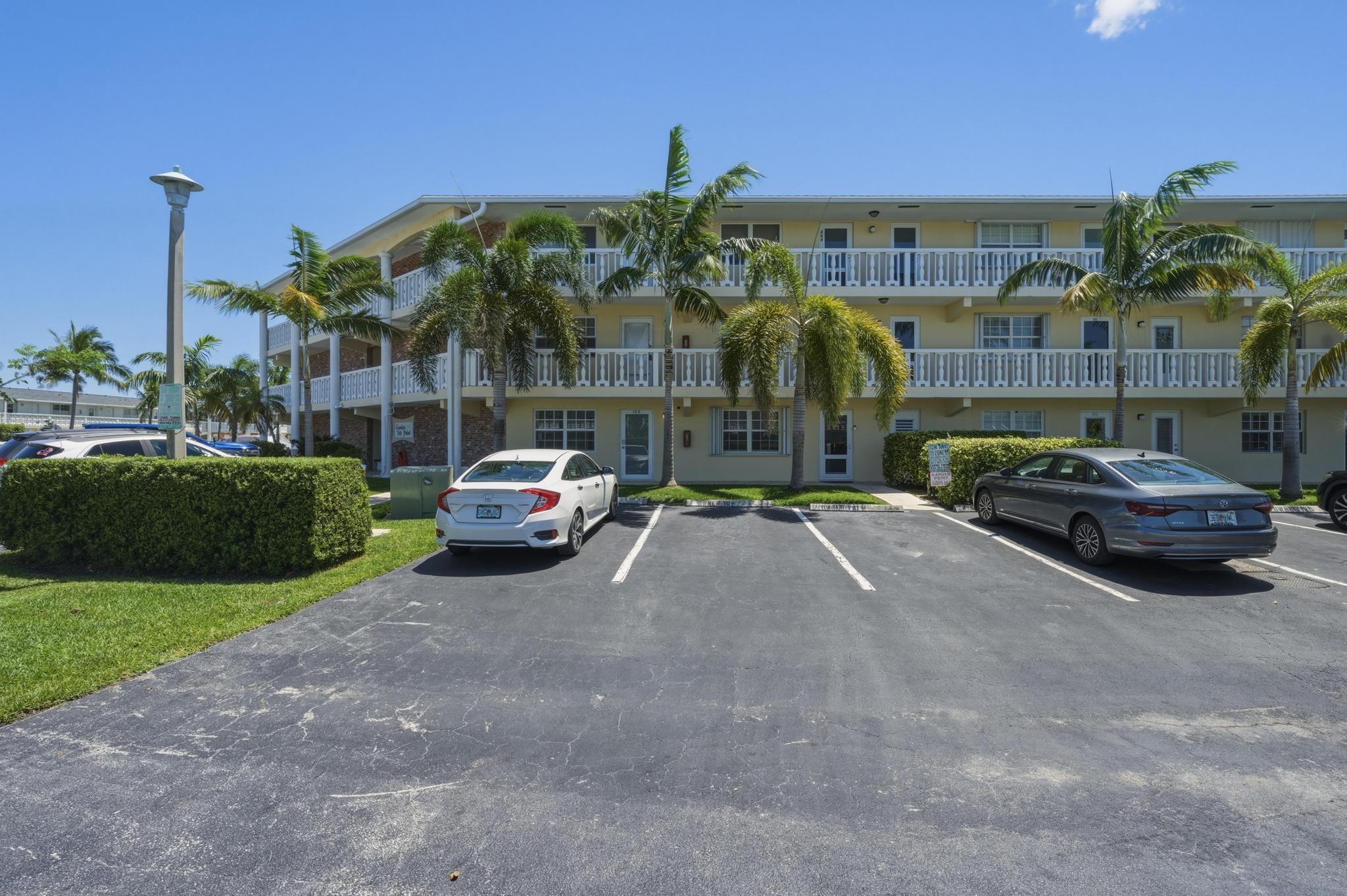 GARDEN POINT CONDO - Residential