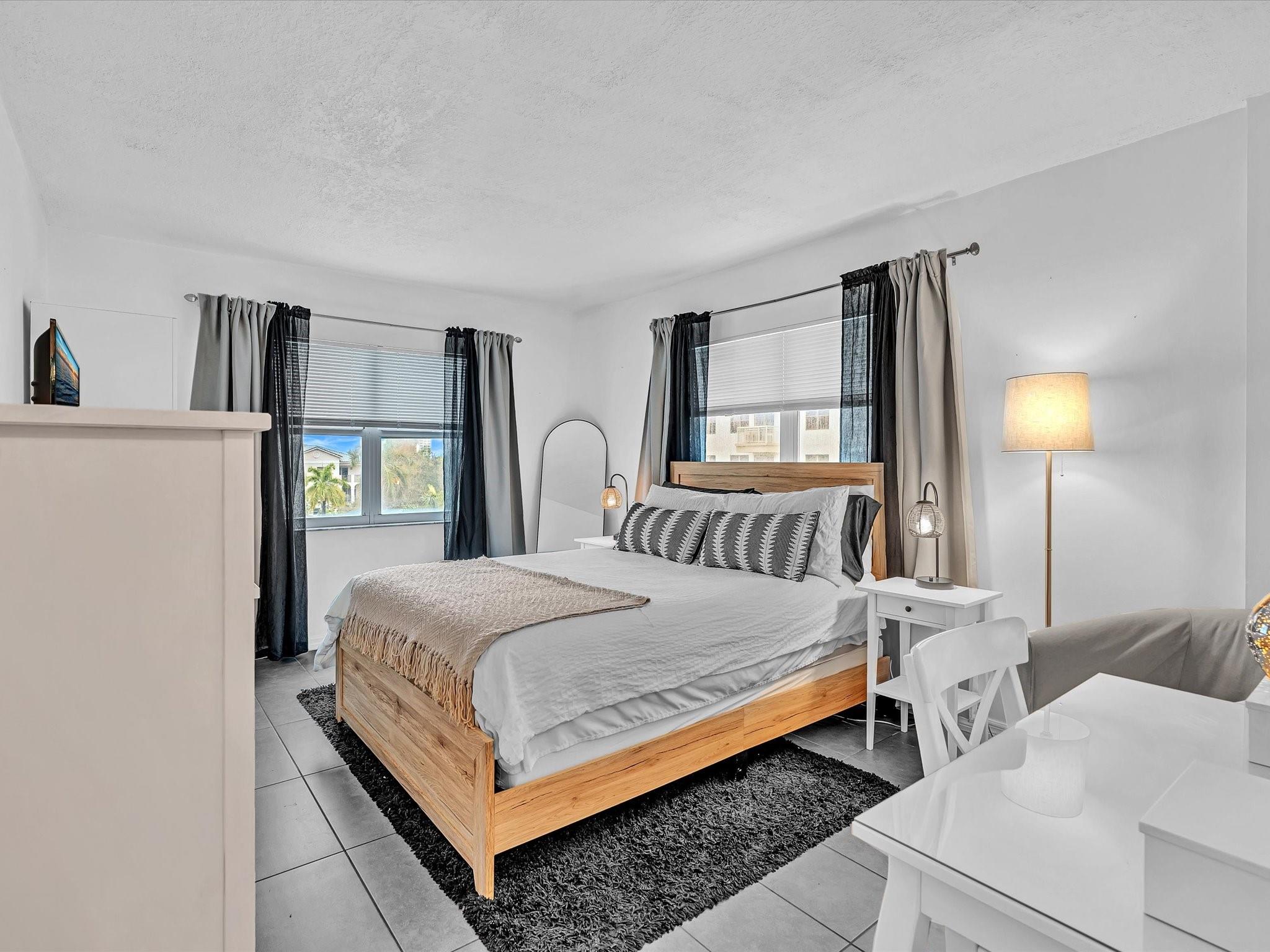 Horizon House Condo - Residential