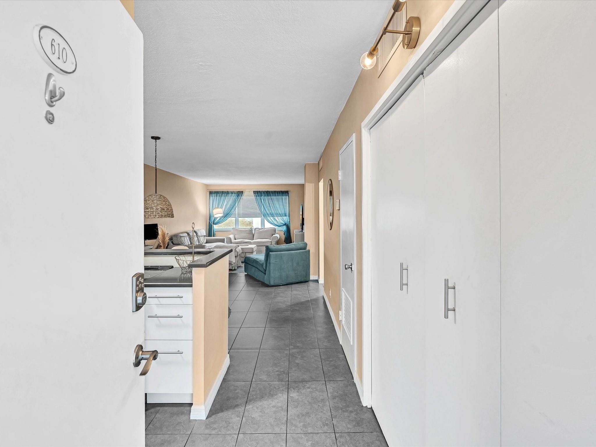 Horizon House Condo - Residential