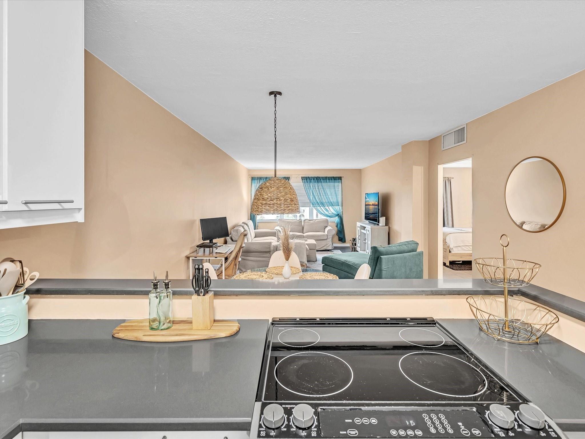 Horizon House Condo - Residential