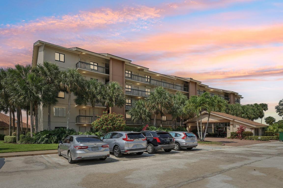 Marina at the Bluffs - Residential