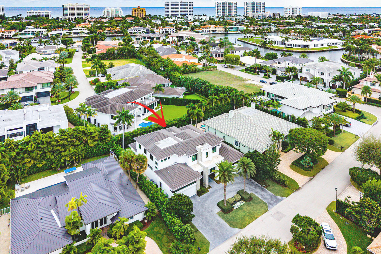 ROYAL PALM YACHT & COUNTRY CLUB - Residential