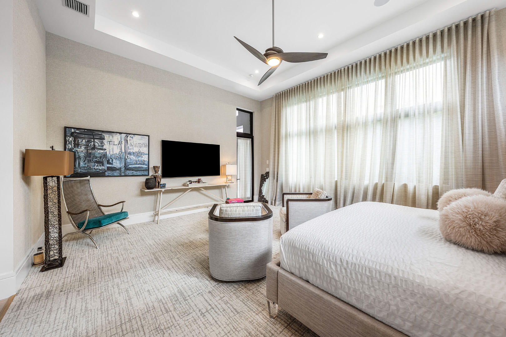 ROYAL PALM YACHT & COUNTRY CLUB - Residential