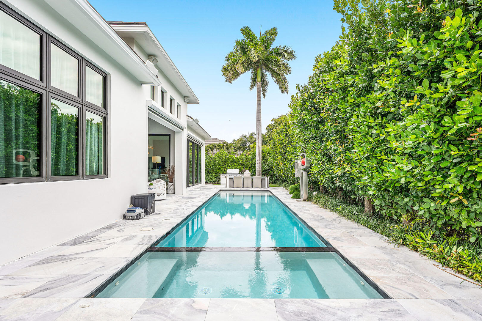 ROYAL PALM YACHT & COUNTRY CLUB - Residential