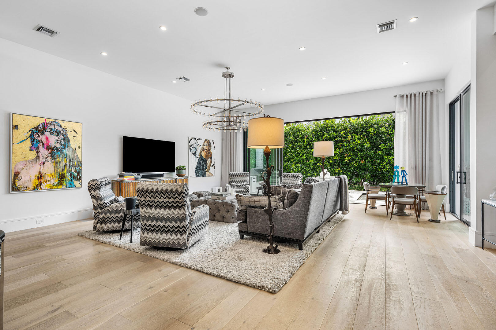 ROYAL PALM YACHT & COUNTRY CLUB - Residential