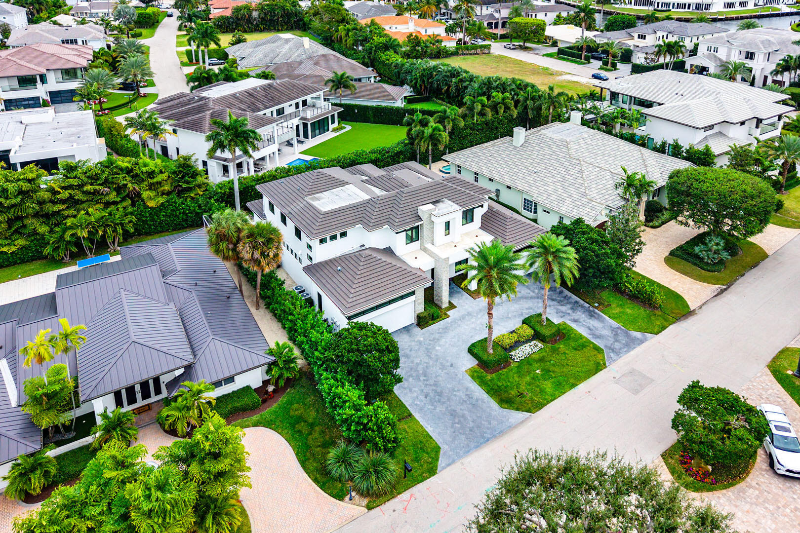 ROYAL PALM YACHT & COUNTRY CLUB - Residential