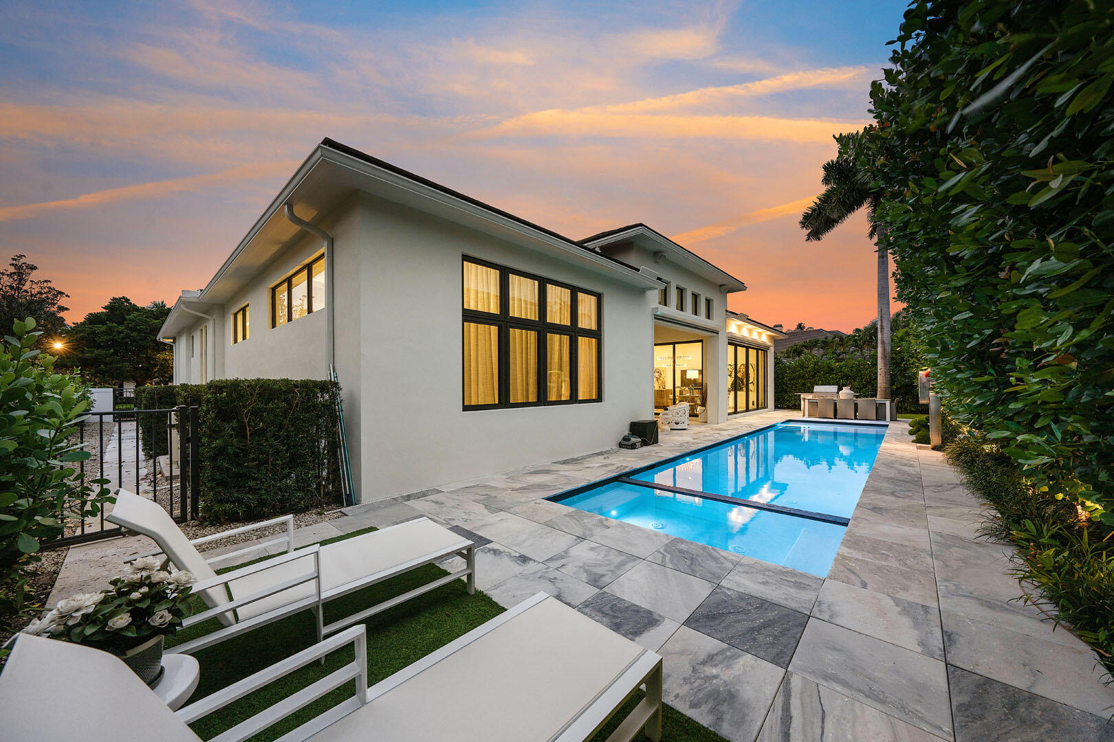 ROYAL PALM YACHT & COUNTRY CLUB - Residential