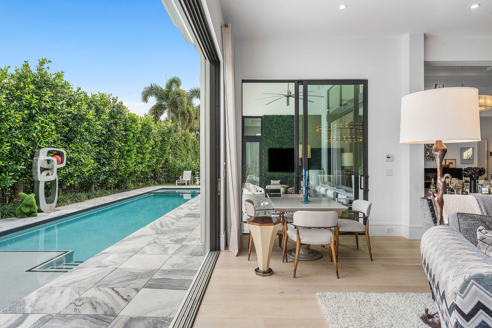 ROYAL PALM YACHT & COUNTRY CLUB - Residential