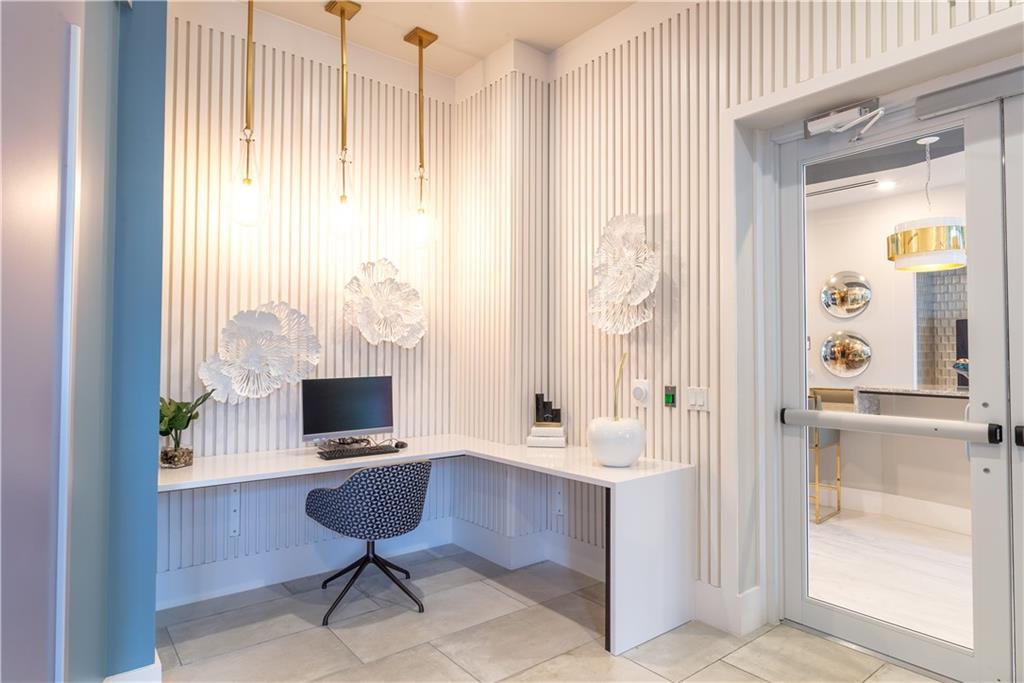 Ft Lauderdale Land & Dev - Residential Lease