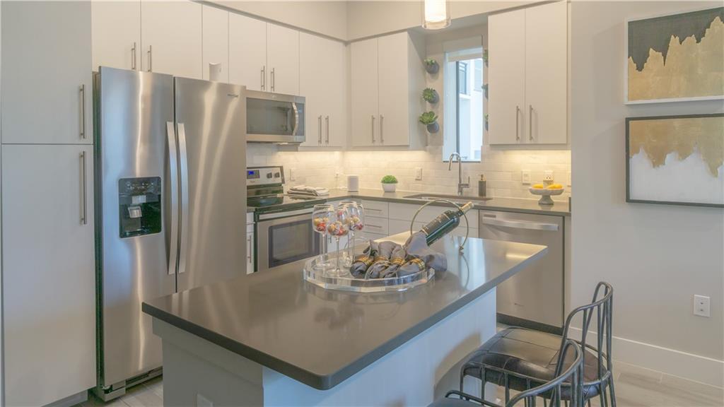 Ft Lauderdale Land & Dev - Residential Lease