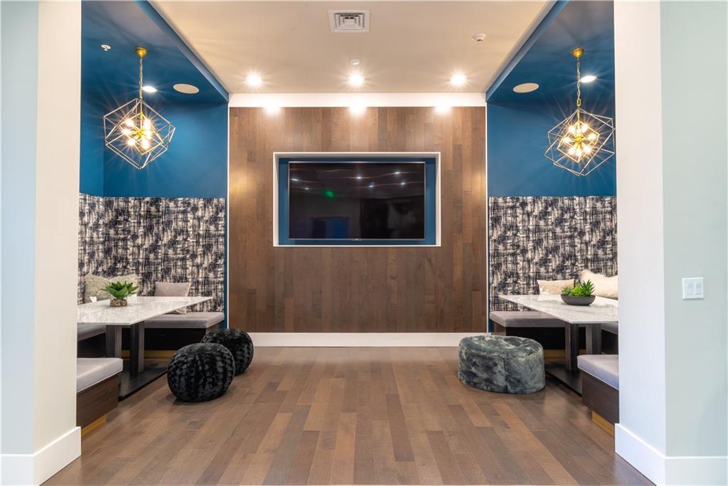 Ft Lauderdale Land & Dev - Residential Lease