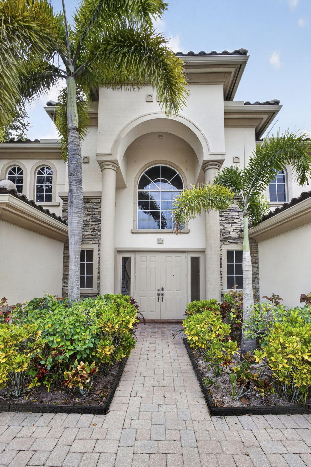 Properties 625 GLENFIELD Way