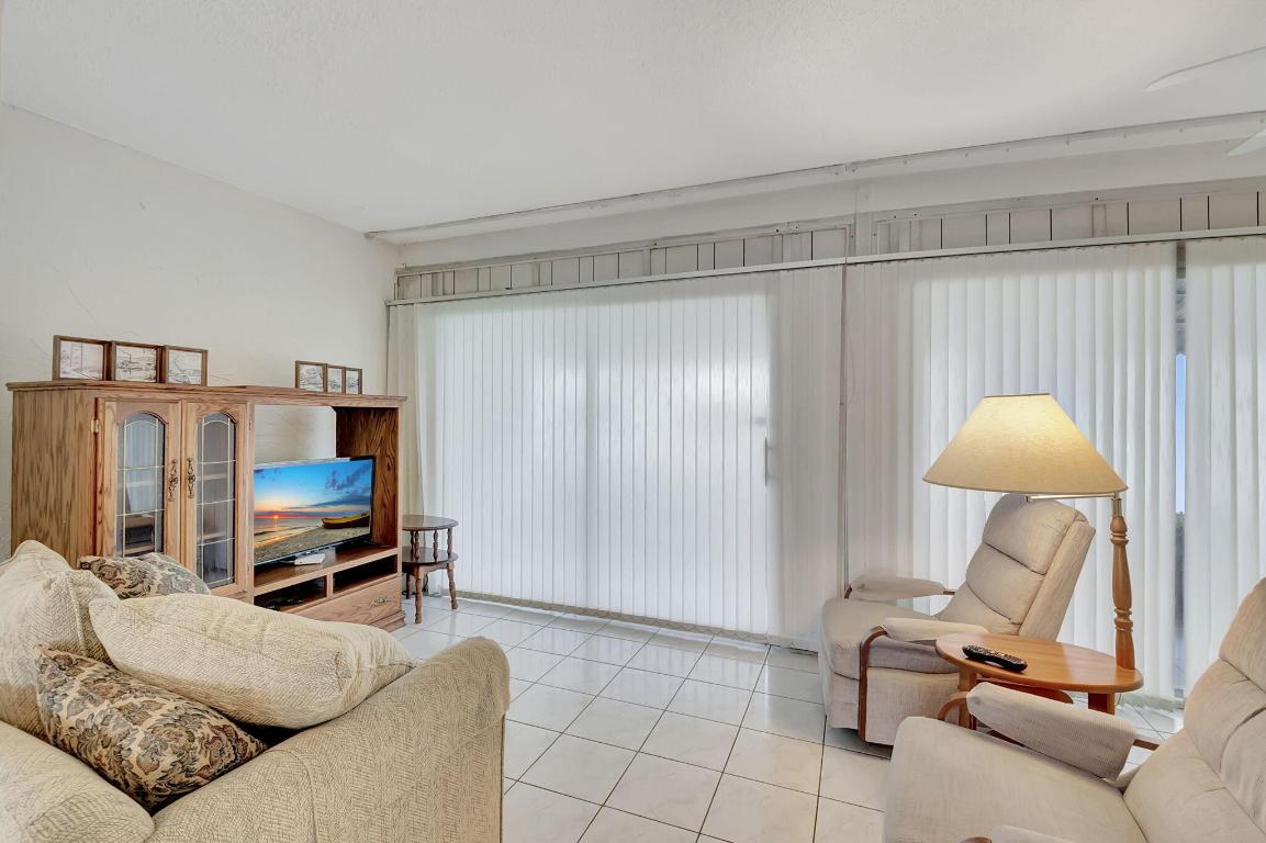 PALM BEACH LEISUREVILLE SEC 10 - Residential