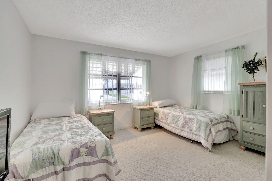 PALM BEACH LEISUREVILLE SEC 10 - Residential