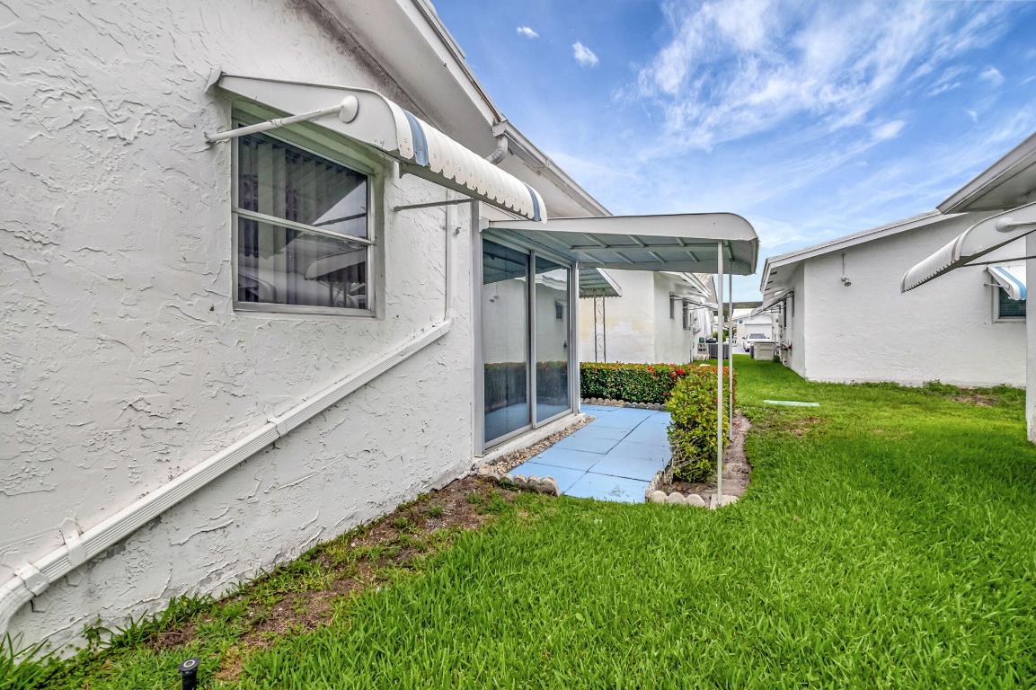 PALM BEACH LEISUREVILLE SEC 10 - Residential