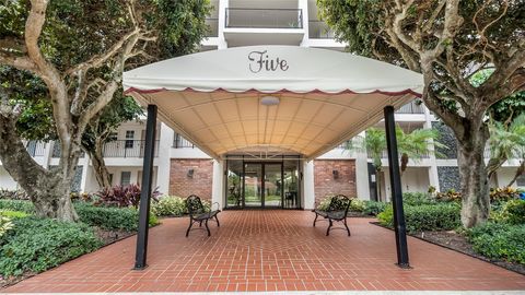 2950 N Palm Aire Dr 206 Pompano Beach FL 33069