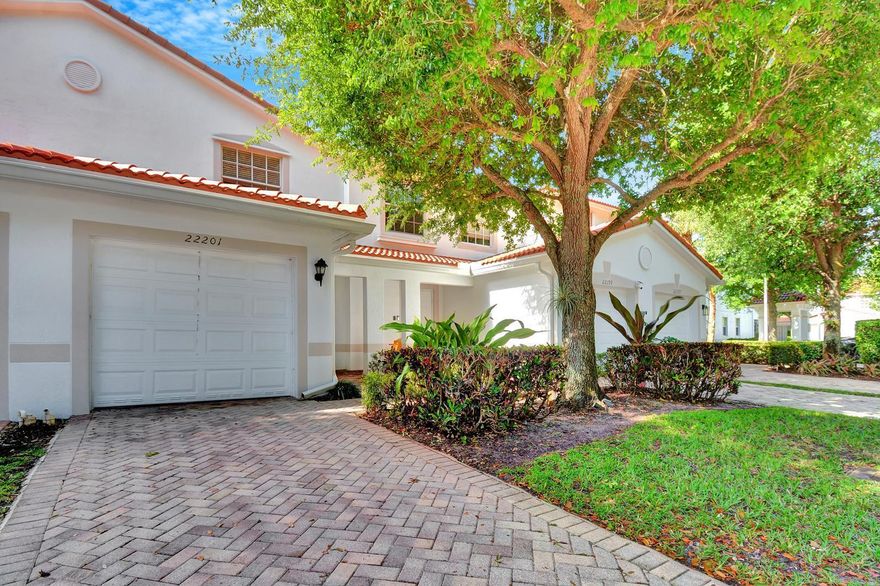Rarely available townhouse in pet friendly community. Hardwood floors, lake view. Intimate gated community conveniently located next to the Veterans Park, short walk to tennis courts and open field for sports. Short driving distance to everything.