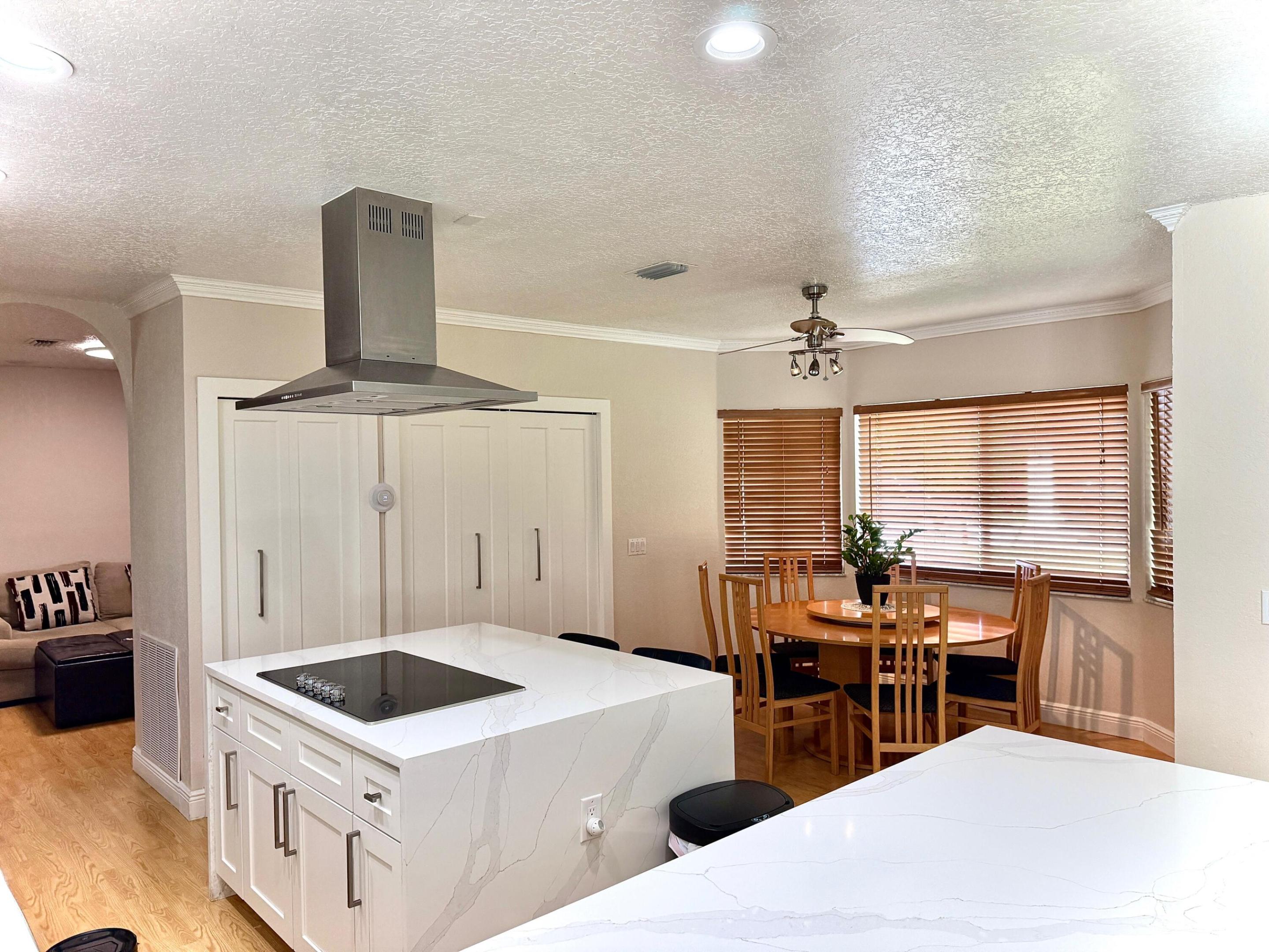 DAVIE WHISPERING PINES - Residential